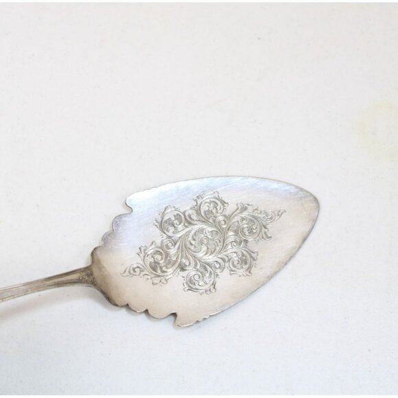 Wm Rogers Son Olive Cake Pie Server Dessert Knife Bright Cut Vintage 93377 - Picture 3 of 7